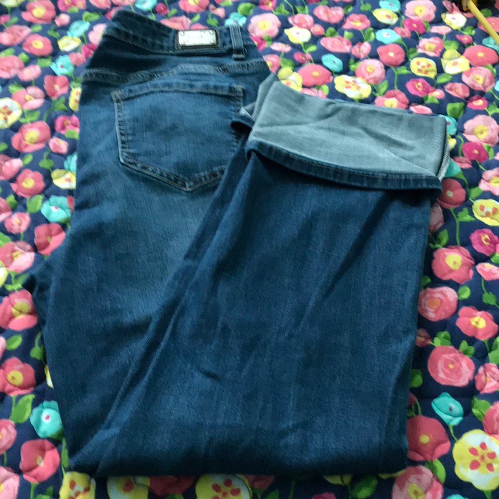 Cuffed Cropped Jeans